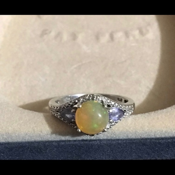 Genuine opal ring - Picture 4 of 5